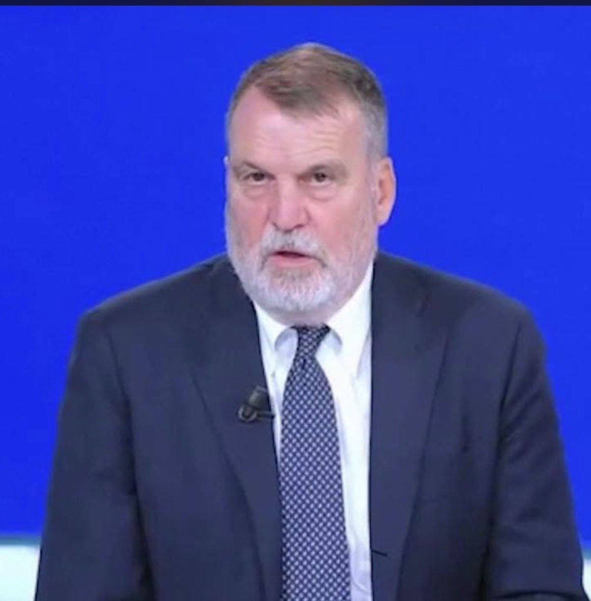 Frenkie_Woody's tweet photo. Marco Tardelli è stato uno dei pochi ad avere le palle di dire in tv quello che tutti pensano.

È successo ieri a “Notti Mondiali”, l'ex calciatore azzurro ha preso parola sul caso riguardante la sospensione della squalifica dello statunitense Balogun in vista della partita con il Belgio.

“È una gran brutta cosa. A parte la volontarietà o meno, questo era fallo e, di conseguenza, non andava annullata la squalifica. 
Ma in questo Mondiale si può fare di tutto, basta ricevere degli ordini…”

Gli ordini ovviamente sono quelli di Trump.

Dopo il gelo sceso in studio ha ribadito il concetto e se ne è assunto piena responsabilità, come se poi ci si dovesse vergognare di dire la verità.