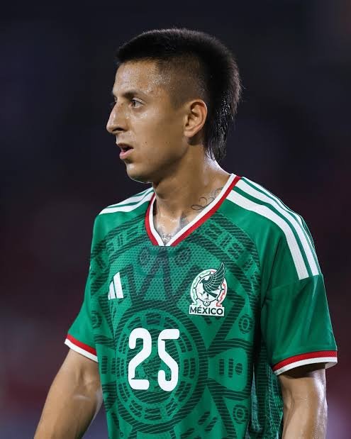 MouhammadDiouce's tweet photo. Par contre lui la il va falloir que Déco nous le Ramène au club il est juste waou
Alvarado🇲🇽 https://t.co/mMA8YEZU3z