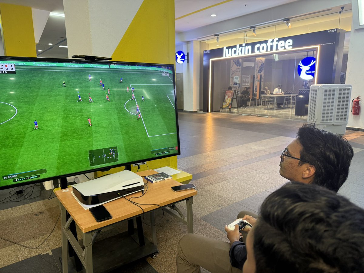 MsumalaysiaS's tweet photo. Owl brought the skills to the FIFA 26 stage at SUCA MSU 2026. Just a little out of luck when it mattered most. 🎮⚽
Silver isn’t the story we wanted, but it’s one worth respecting. GG, Owl! 🥈🦉 #SUCA2026 https://t.co/09X4uzJcOZ
