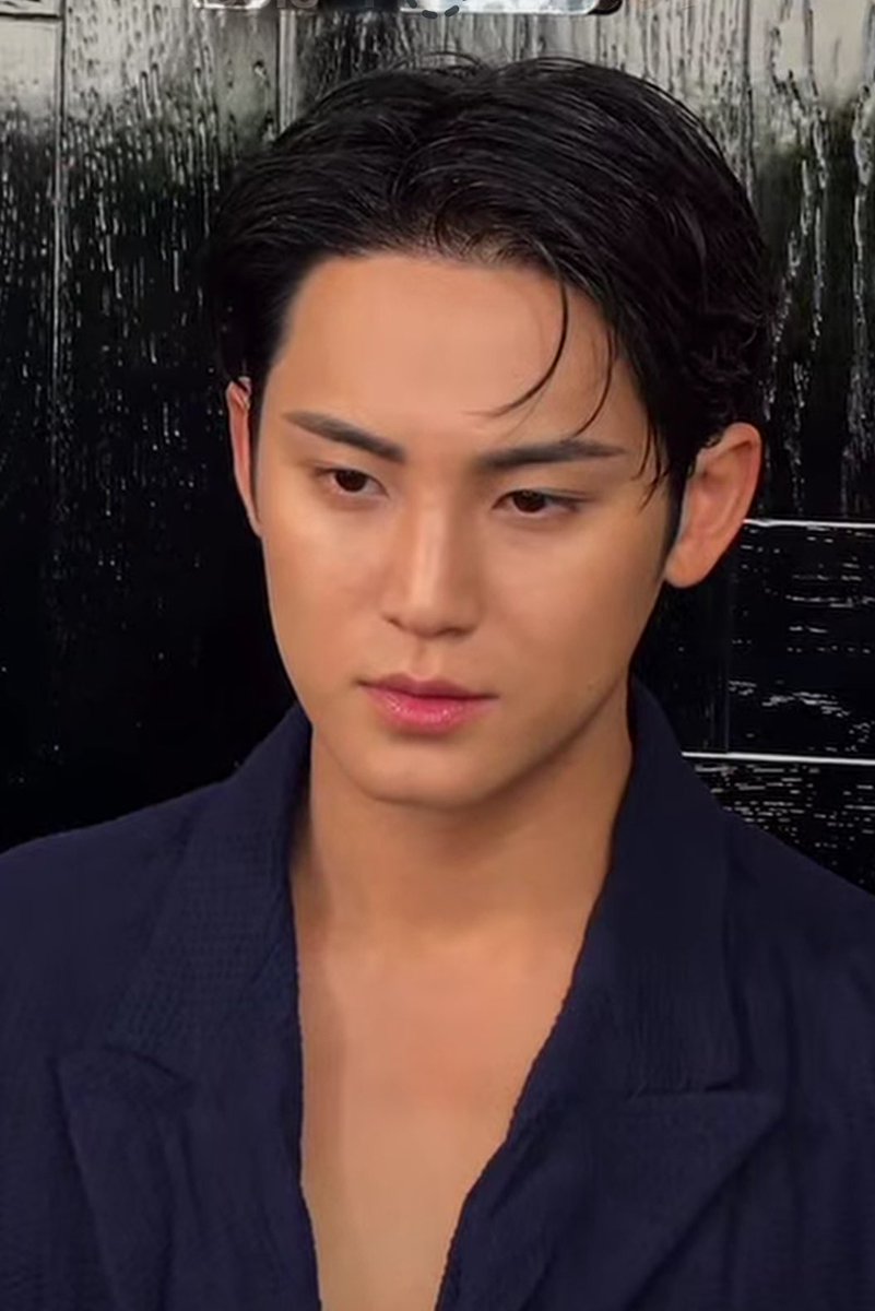 xueishaoo's tweet photo. FACE BANK FACE CARD FACE ECONOMY YUP🫠

MINGYU FOR DIOR COUTURE 
#MINGYUxDior #DiorCouture 
@Dior @pledis_17 https://t.co/EEc9A9Rgp9