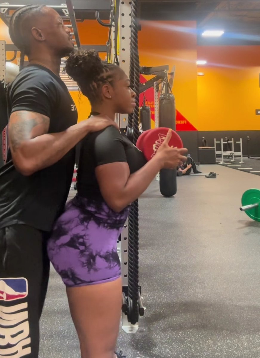DiamondBobmac's tweet photo. Will you let your wife to the gym... https://t.co/Dfc7CauLi5