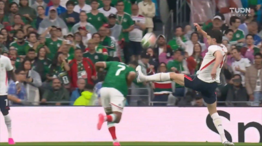 107Btc's tweet photo. This clip raises a serious question:

What exactly is the explanation here?
We honestly do not understand what is happening in the 2026 World Cup.

Where is the VAR intervention?

In my opinion — and the final judgment is yours — this looks more like a cinematic scene than a football decision.