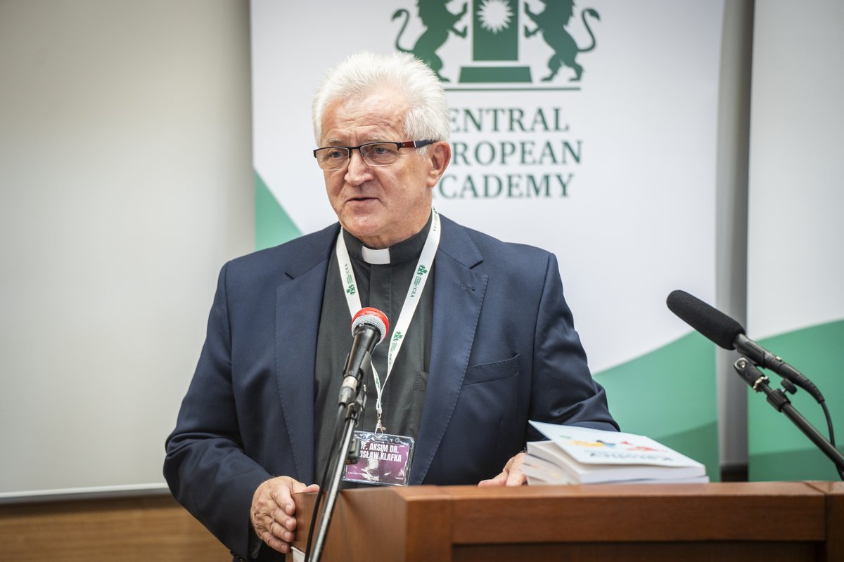 Centraleuropea's tweet photo. The Central European Academy of the University of Miskolc is organizing the international conference “European Legal Values: Values, Ideas and Intellectual Heritage in Legal Scholarship.” 🌍 https://t.co/ldcyru62RZ