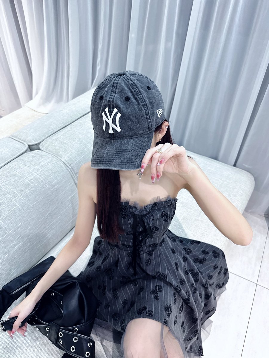 BELEAR_MIMI's tweet photo. ドレッシーなワンピもキャップ合わせで
カジュアルダウンさせるの可愛い🖤 https://t.co/IWVIFGyPfX