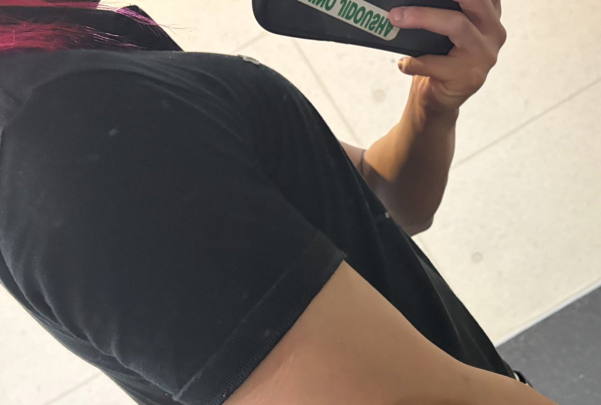 nimomerochan's tweet photo. 巨乳を目指して https://t.co/YsJG3C4aaz