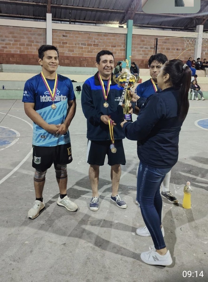 monseanibal's tweet photo. Noche deportiva https://t.co/CJBDZ2MQii