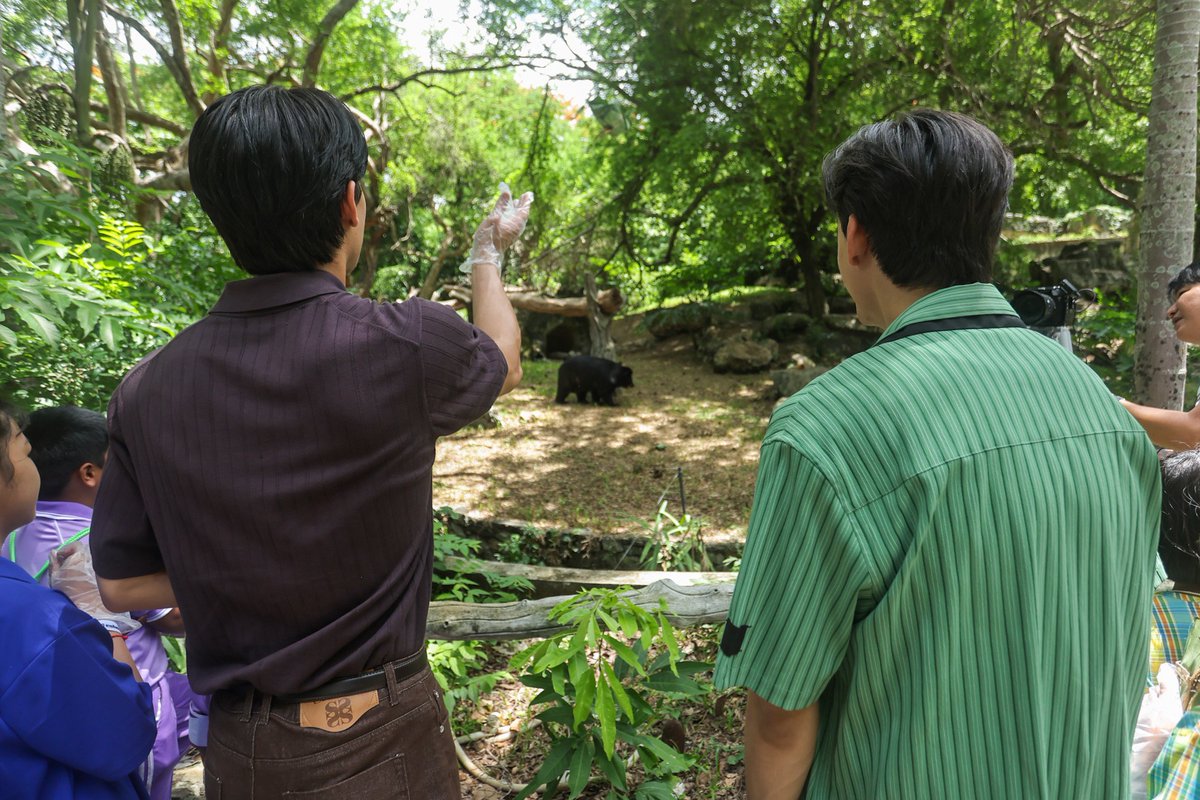 EnvifundTH's tweet photo. น้องหมีหมาได้ทานมื้อพิเศษจากพี่จอสพี่กวินและเด็ก ๆ แล้วค้าา 🍽🐻🐧💚✨️

ENVIFUND WITH CONSERVATION

#EnvifundwithJG https://t.co/wbthBdVP94