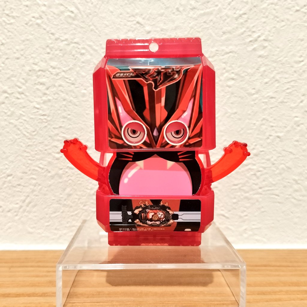 miju_papa's tweet photo. オリジナルゴチゾウNo.99
仮面ライダーマイスより【マオウゴチゾウ】です🐱

リドに比べるとシャープなデザインですよね^^
どんなポジションなんでしょうね🤔

次はいよいよ１００体目です🐭

#仮面ライダーマイス
#仮面ライダーマオウ
#ゴチゾウ
#オリジナルゴチゾウ
#ゴチゾウ改造部 https://t.co/Qc0SYvvPgc
