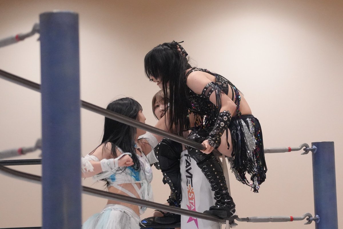 Magure_Keiji's tweet photo. 安納サオリ選手🍠✨
スターダム@ＡＴＣホール
ミサイルキックが冴えてます✊
タッグを組んだくらら選手との協力プレイもバッチリ！
前日対戦したジーナ選手のセコンドとしても大活躍😊
#STARDOM
#安納サオリ
#絶対不屈彼女 https://t.co/a0OTJMN1wP