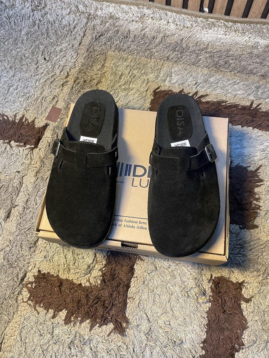 misteradis's tweet photo. Handcrafted Mules 
Available in different sizes and colors 
Dm to order now! 
WhatsApp: 08133337164 https://t.co/LLSbiJLONk