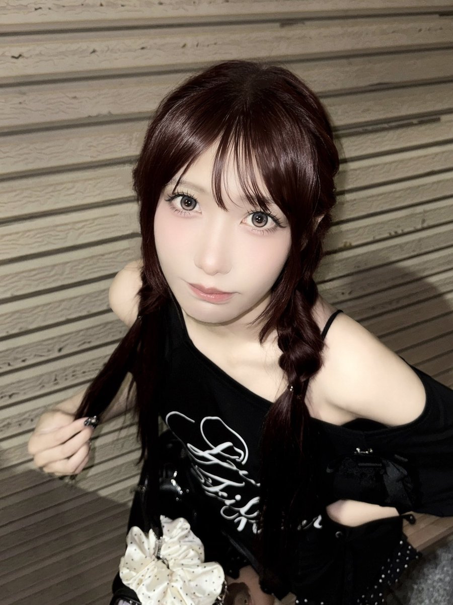 ria_revolution's tweet photo. 気になる ? 🖤.𖥔 ݁ ˖ ✦ https://t.co/fxsNZj3qn4