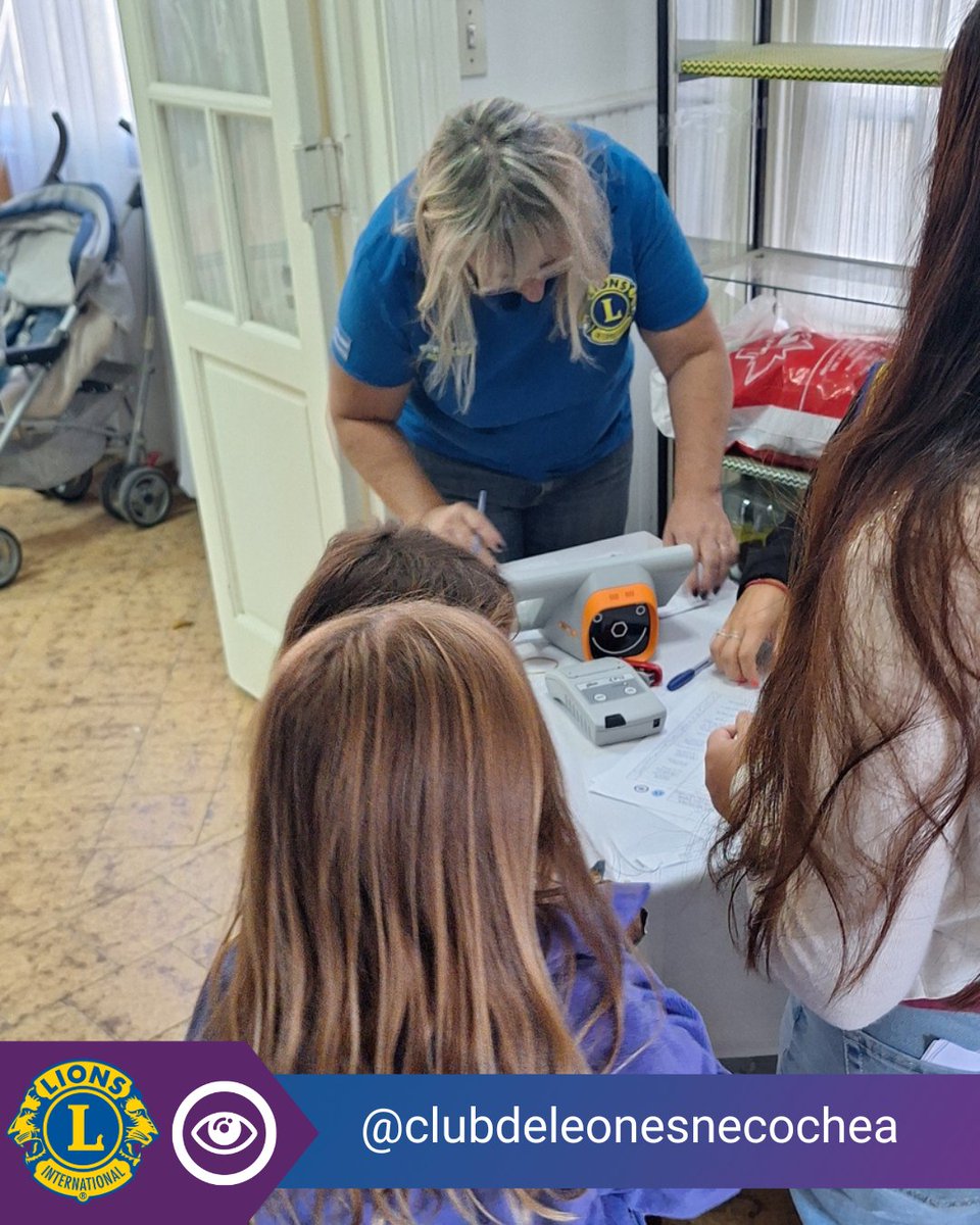 LeonesDistritO3's tweet photo. 💜 Detectar a tiempo también es una forma de servir. Los Clubes de Leones Catriel y Necochea acercaron pesquisas visuales a escuelas, instituciones y espacios comunitarios para detectar tempranamente dificultades visuales en niños, adolescentes y adultos. https://t.co/pbsCMORAC6