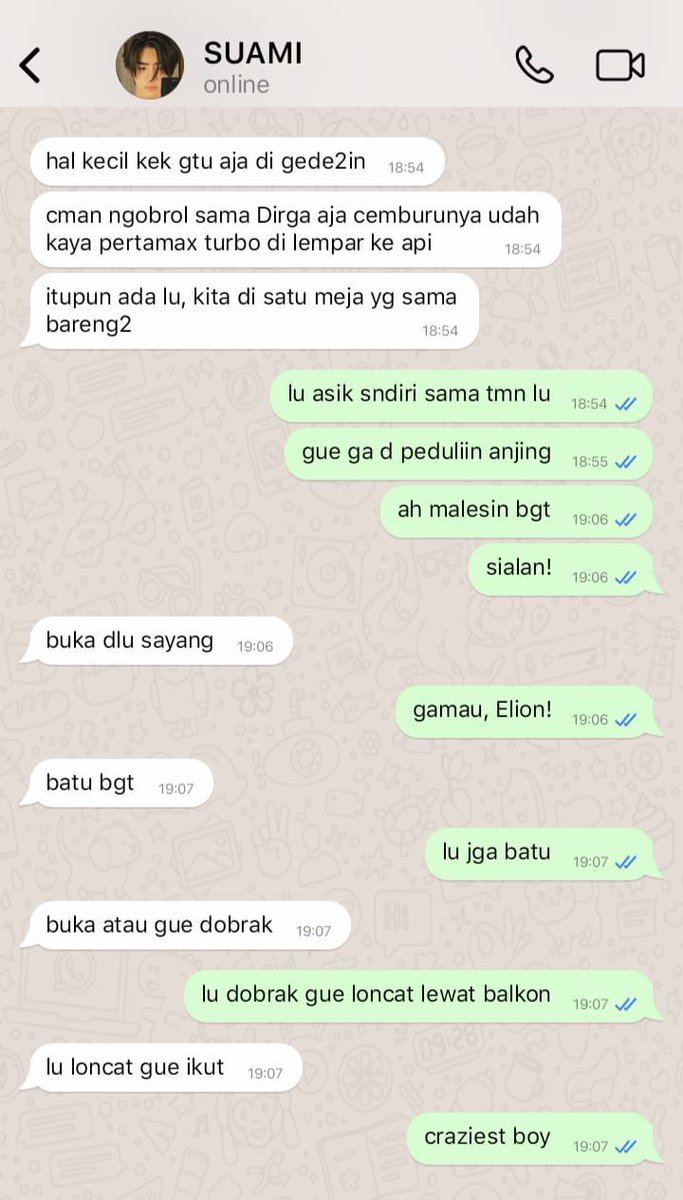 Liwuu77's tweet photo. 9. kita skip aja narasi Marlo Dirga pas main ke rumah pengantin baru ;) https://t.co/1StOUw4iBp