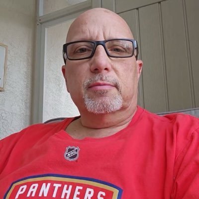 michaelmarkel19's tweet photo. Hi https://t.co/1XCzHsoeje