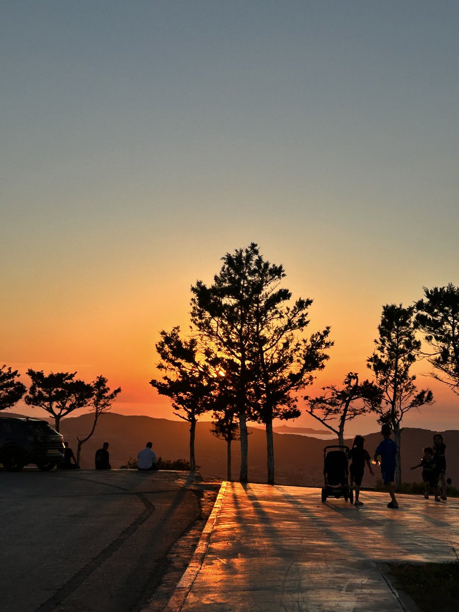 theonlyAfaf's tweet photo. Oran’s sunsets are …. ♥️ https://t.co/lArBtxO3gD