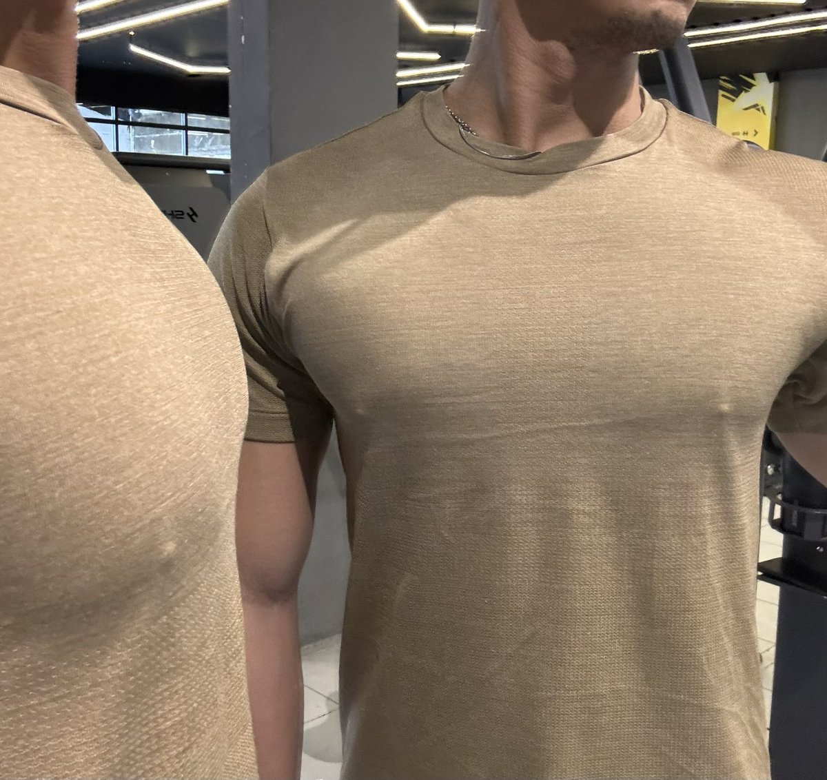 dewalangit_'s tweet photo. Chest day bub
Ud siap belooom? 😌 https://t.co/GsaXESGFuC
