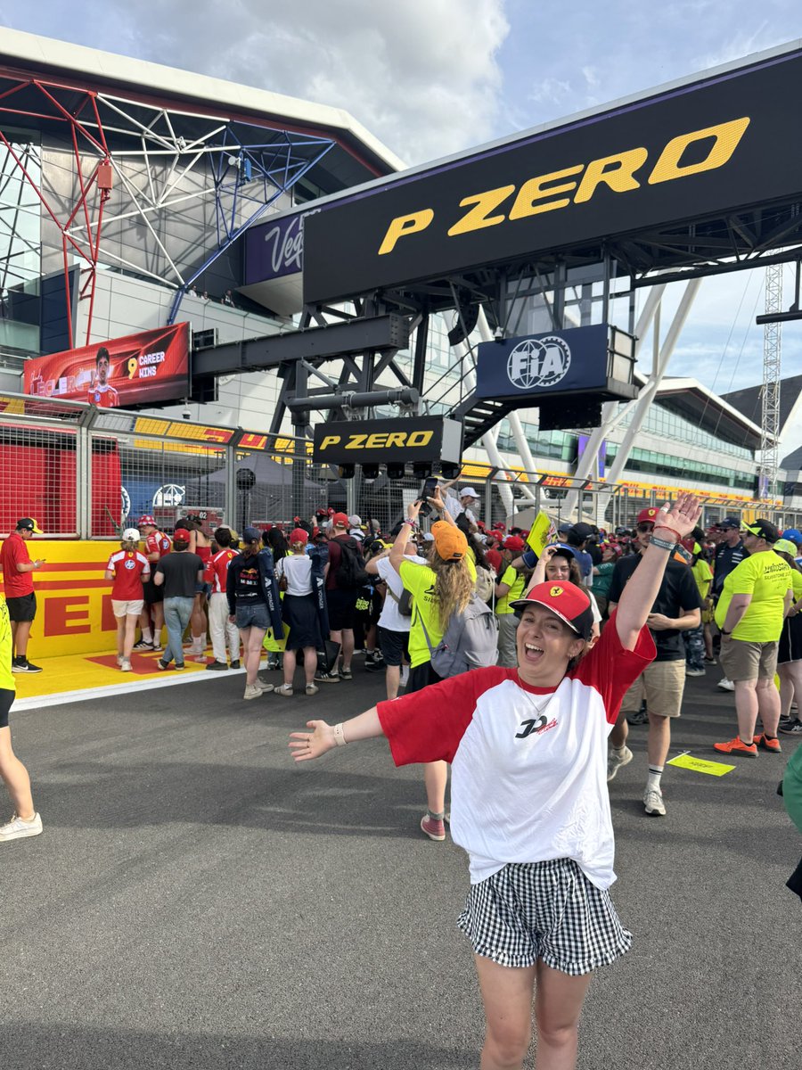 beccasmallworld's tweet photo. And people still question why I choose to be a Charles/Ferrari fan ❤️‍🔥 https://t.co/s1HoKE4ZtH
