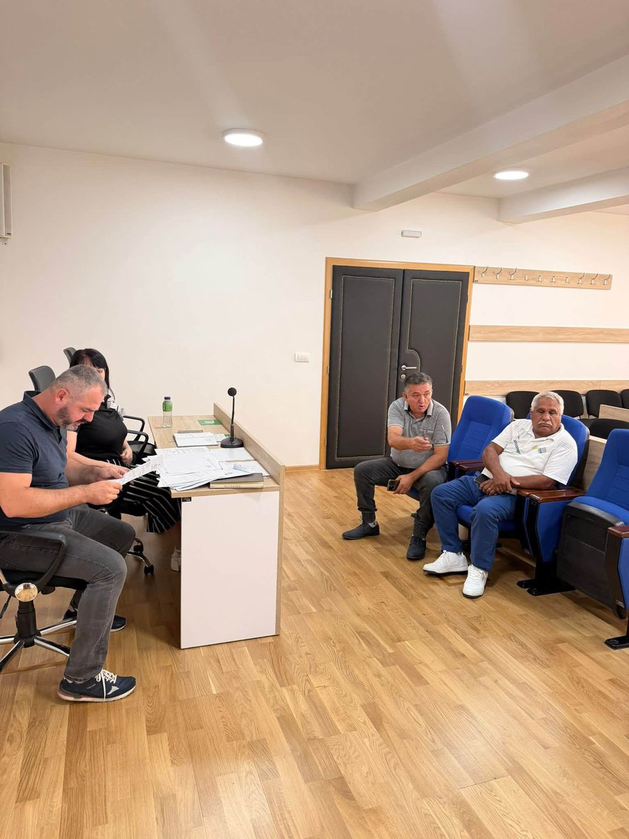 MLJPI_BiH's tweet photo. Komisija u Vukosavlju nastavila proces odabira korisnika pomoći za stambeno zbrinjavanje Roma. https://t.co/ikiYxLpu0q