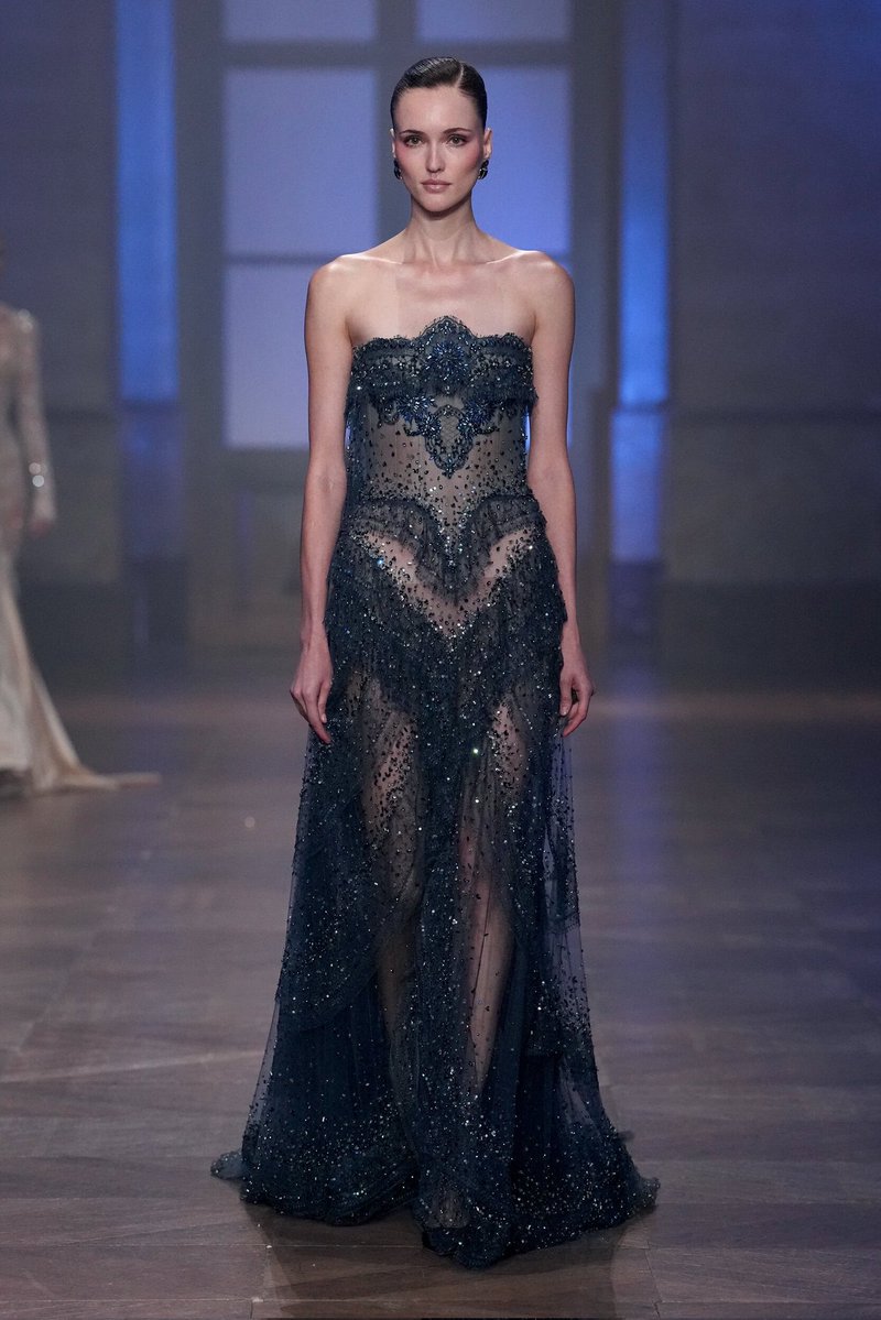 LaModeUnknown's tweet photo. ✨️Georges Hobeika✨️ Fall/Winter 2026 Couture.🪡 https://t.co/2iFDIkRGCJ