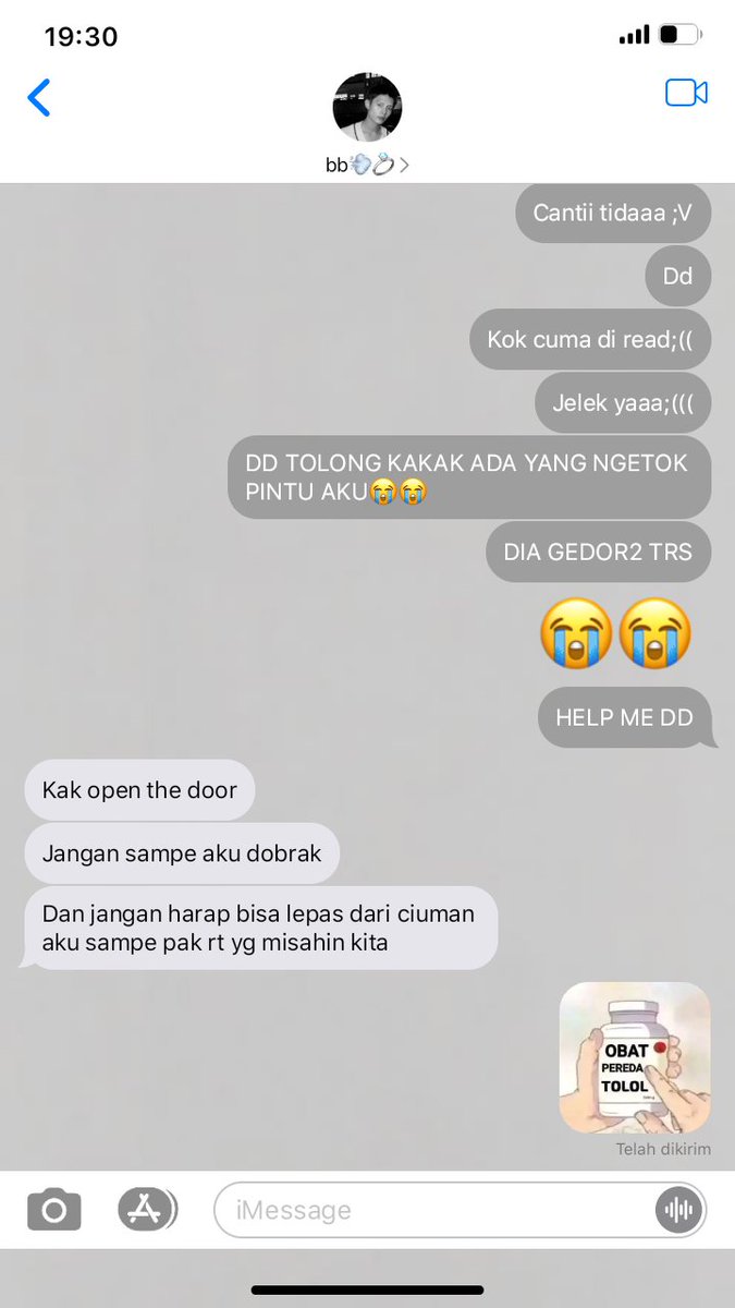 _kynaaww's tweet photo. Short #jeton au

--;Ceritanya kakak lagi belajar makeup ehh si dd minta cimumu

Ide by:@antonilpol https://t.co/Dpe9Slrjep