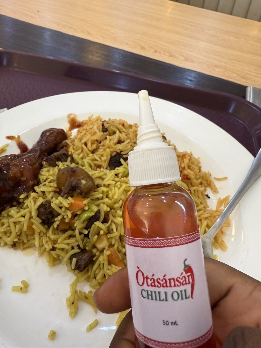 Otasansanchili's tweet photo. Dear Nigerians traveling this summer,

You can adapt to the weather. You can adapt to the accent. But adapting to food with no pepper? That's where we draw the line.

Pack your Otasansan Chili Oil and carry a taste of home wherever you go. 🇳🇬🌶️

https://t.co/sDWqTFJp14 https://t.co/1yADuYwzbq