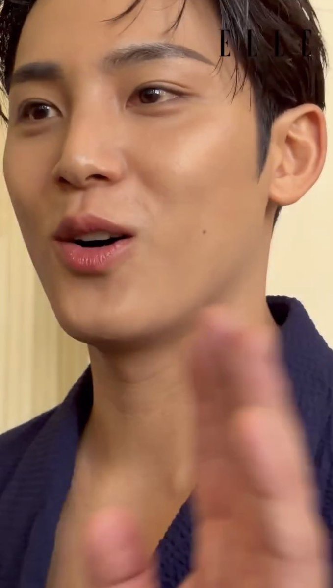 gyustarlit's tweet photo. everything about him is beautiful, but his tan skin and that little beauty mark always get me 🫠🧡 https://t.co/CCGYONBpXH