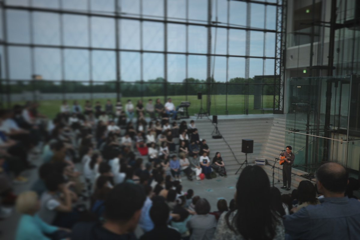 CowandMouseInfo's tweet photo. 《KIRINJI 弾き語り ～ひとりで伺います》
●7月5日(日)札幌・モエレ沼 ガラスのピラミッド
⁡
昨日は北海道公演、最終日！
沢山のお客様が駆け付けてくれました。
ご来場の皆様、ありがとうございます。
⁡
お手伝い皆んなにも感謝です。
今回も本当にありがとうございました！！
⁡
きっかけがないと、
なかなか気軽には行けないような場所もありますが、
旅行がてら各地の風景と共に旅を楽しんでもらえてるなら嬉しいです✨
__________________________________
⁡
他の公演ではカウアンドマウスのメール予約も受付中！
残り僅かの公演もありますのでお申し込みはお早めに。
⁡
◎入場の順番はBitfan Passからになりますが、
ご予約しやすい方法でお申し込みください。
⁡
詳しくはカウアンドマウスの特設ページまで⤵︎
https://t.co/HIN4UbtpMy
__________________________________
⁡
【山梨公演】
●7月25日(土)山梨/甲州・ぶどうの丘
開場 16:00 / 開演 17:00
⁡
【埼玉公演】※SOLD OUT
●7月26日(日)埼玉/宮代町・進修館大ホール
開場 16:00 / 開演 17:00
⁡
【千葉公演】
●8月1日(土) 千葉/夷隅郡・大多喜有用植物苑
開場 17:00 / 開演 18:00
⁡
【茨城公演】
●8月2日(日) 茨城/日立・日立シビックセンター 天球劇場
開場 18:30 / 開演 19:00
⁡
【奈良公演】※SOLD OUT
●9月20日(日)奈良・奈良国立博物館 講堂
開場 14:00 / 開演 14:45
⁡
【和歌山公演】
●9月21日(祝)和歌山/岩出・旧和歌山県議会議事堂
開場 13:30 / 開演 14:30
⁡
【沖縄公演】
●10月24日(土)沖縄/那覇・首里観音堂
開場 18:00 / 開演 19:00
⁡
【沖縄公演】
●10月25日(日)沖縄/那覇・首里観音堂
開場 18:00 / 開演 19:00
__________________________________
⁡
［イベントに関するお問い合わせ］
📩 cowandmouse1110@gmail.com
☎️ 080-3136-2673 (カウアンドマウス)
※各会場に直接お問い合わせはご遠慮ください。
⁡
特設ページ：https://t.co/HIN4UbtpMy
⁡
#KIRINJI #KIRINJI弾き語り
#CowandMouse #カウアンドマウス
