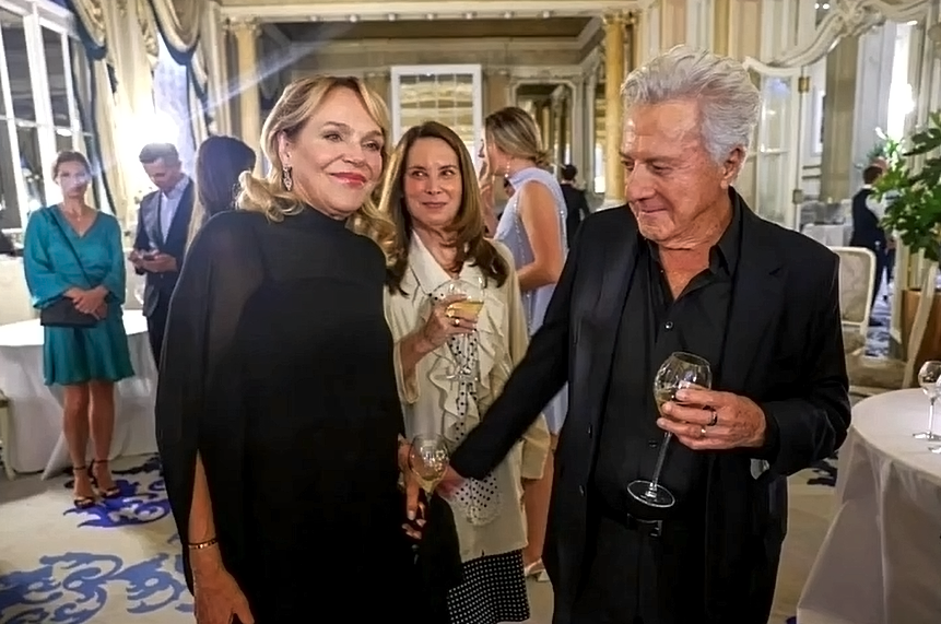Cachataca's tweet photo. Dustin Hoffmann at the Karlovy Vary Film Festival. https://t.co/U5390s1J6z