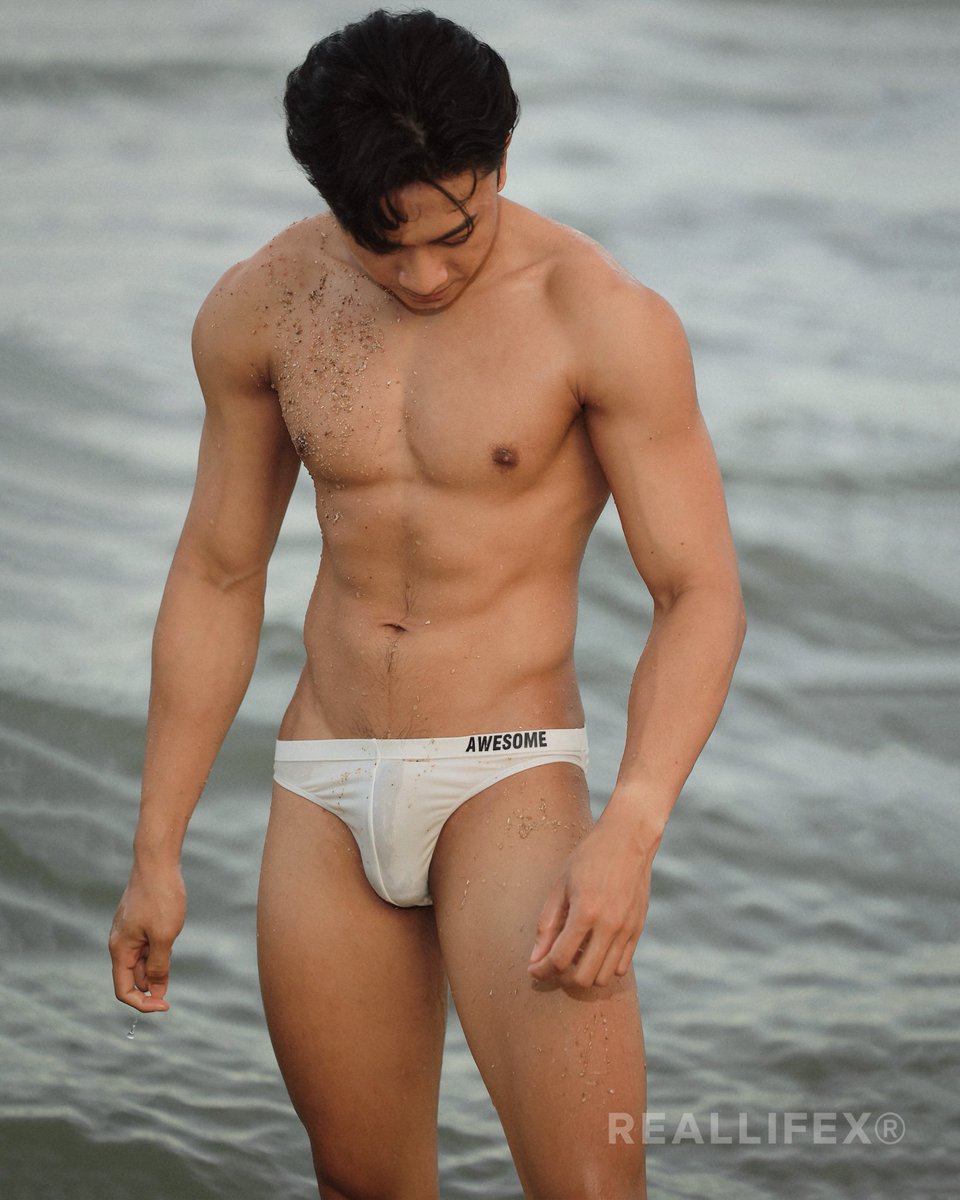 iamreallifex's tweet photo. Every frame holds a story.

Model : @SMKUNG_00 

Brand Partner
@AwesomesportTH 

REALLIFEX®
Photographer • Visual Storyteller
Real body. Real confidence. Real life.

#AwesomeSport
#awesomeswimwear https://t.co/Rx0mw7pGX1