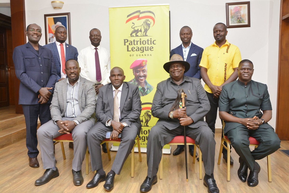 ericmuhangi22's tweet photo. Just In;
This afternoon, a delegation of leaders from Teso led by His Highness Emorimor Paul Sande Emolot Emorimori (Papa Teso III) paid a courtesy visit to Hon. Twalla Fadil, General Secretary of PLU.
The leaders engaged in productive discussions on Unity and collaboration. https://t.co/ooMkmnvRBu