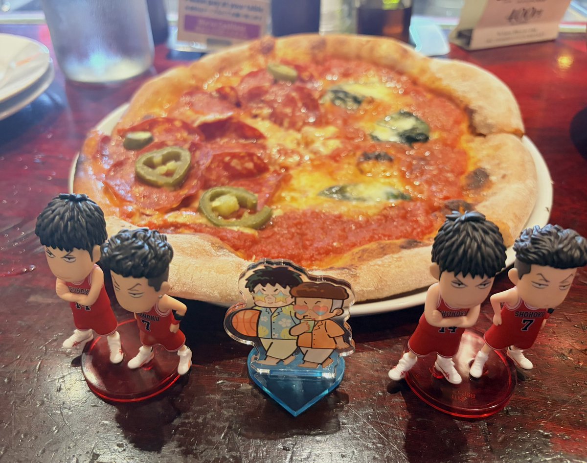Hinemosu255113T's tweet photo. 前日にもヅカモト（@du147ka ）さんにごはん＋カフェ付き合っていただきました❣️
三リョの話をしながら昼から飲めてしあわせでした🥂
初合体サークルしていただき色々お世話になり感謝です🥰ありがとうございました💚💜 https://t.co/kC6w4ACTGB