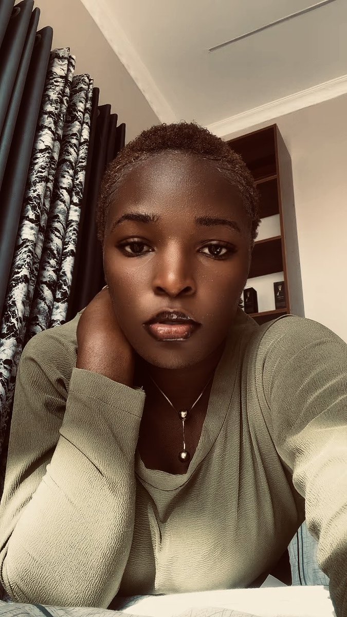 she_is_nancy255's tweet photo. Nimeenda sehemu kuomba kazi nikakuta wadada wote ni weupe na wana matako makubwa 🥹 nimerudi nyumbani😂🙌 https://t.co/bY13KvWIC8
