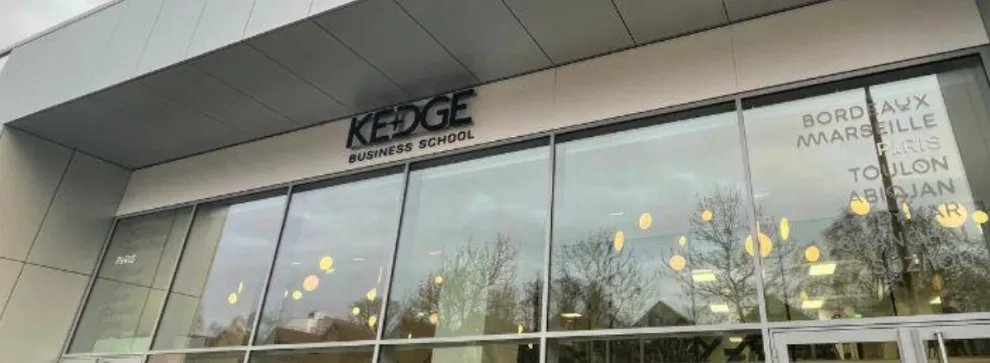 espaceprepas's tweet photo. 📚 @KedgeBS offre les frais de scolarité aux boursiers CROUS échelon 7 dès la rentrée 2026 ! Plus d'infos ici 👉https://t.co/eYDcEMyGLs https://t.co/Vx0nEJNoHN