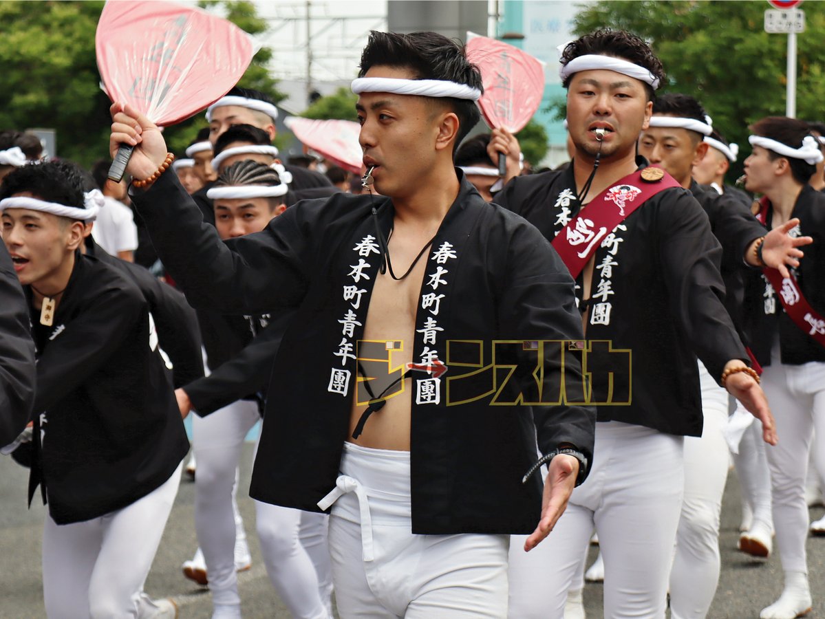 jeansbaka's tweet photo. ２０２６年（令和８年）５月３１日（日）                
和泉市制７０周年だんじり記念曳行      
南松尾地区春木町　②周目 https://t.co/cNoKralJVO