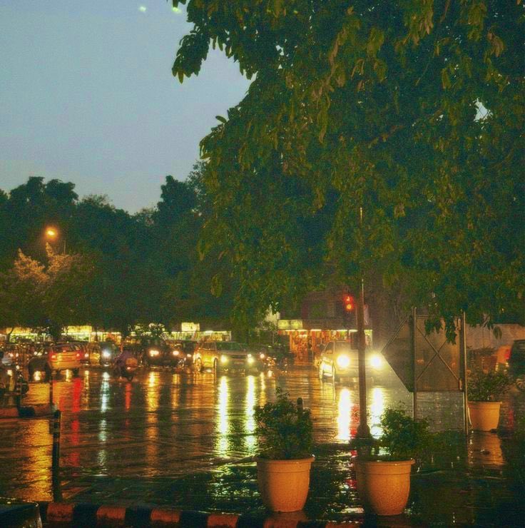 SheCallsMeAddy's tweet photo. delhi today 🌧️ https://t.co/EIiaN3h1sB