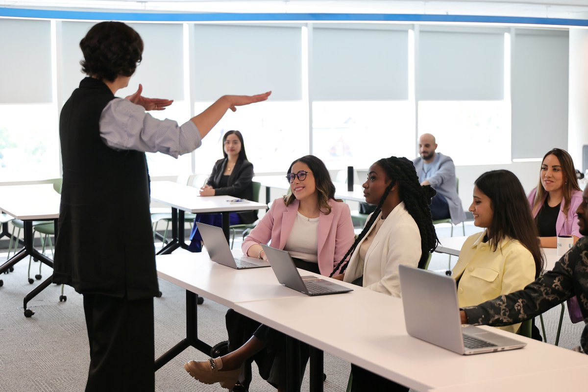 unfcan's tweet photo. A new term. New goals. πβ¨
The energy is high across campus as UNF students head back to class and begin another exciting chapter in their academic journey. ππ¦
#UNF #MyUNF #UNFStudentLife #InnovationFlowsHere #FirstDayOfClass https://t.co/ER58Ddvqx7