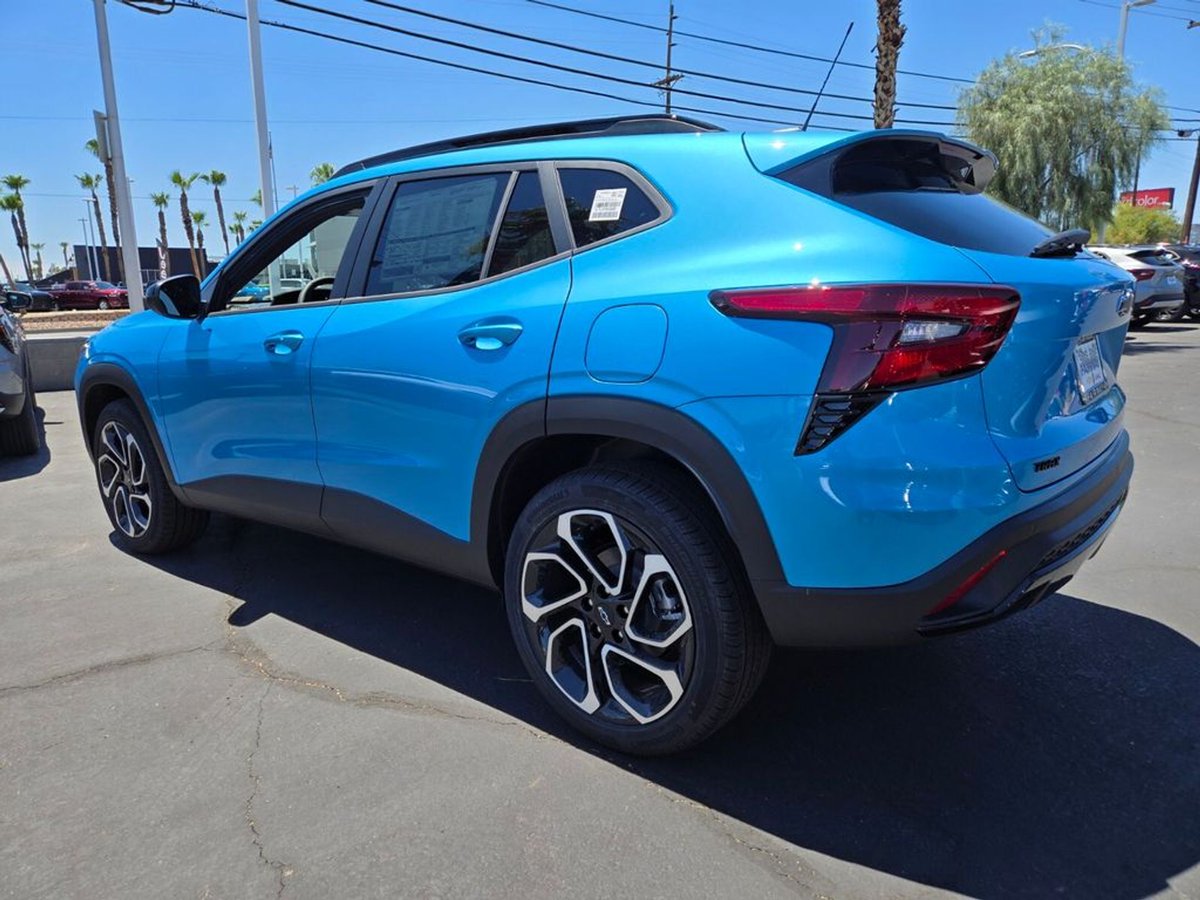 SamH_702's tweet photo. 2025 Chevrolet Trax C1937 
 Check out our new inventory: https://t.co/LWEs18KHkq 

Powered by Glo3D 
 #2025, #Chevrolet, #Trax, #newCar, #FairwayChevrolet https://t.co/9aUPDSGzZB