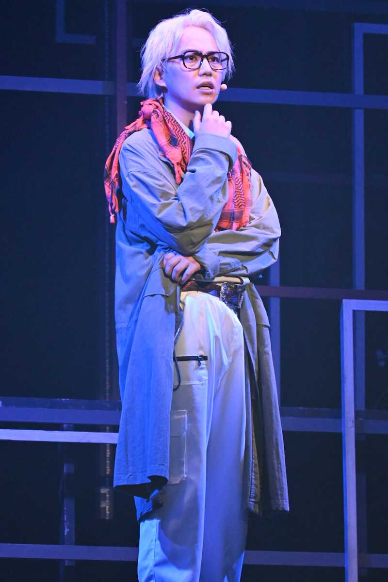 topicool_jp's tweet photo. 【トピクル】

IMP.横原悠毅が魅せる近未来のヒーロー像、川﨑麻世も「色気が凄い」と絶賛！

「ダンスもさらっとしていて、ポーズとポーズの間がいい。色気が凄い」と川﨑さん。指先一つ、視線一つにまでこだわる横原さんの表現力は圧巻です

▼記事はこちら▼
🔗https://t.co/vzjhBjSosj

＃横原悠毅 https://t.co/kLjRgSks6n