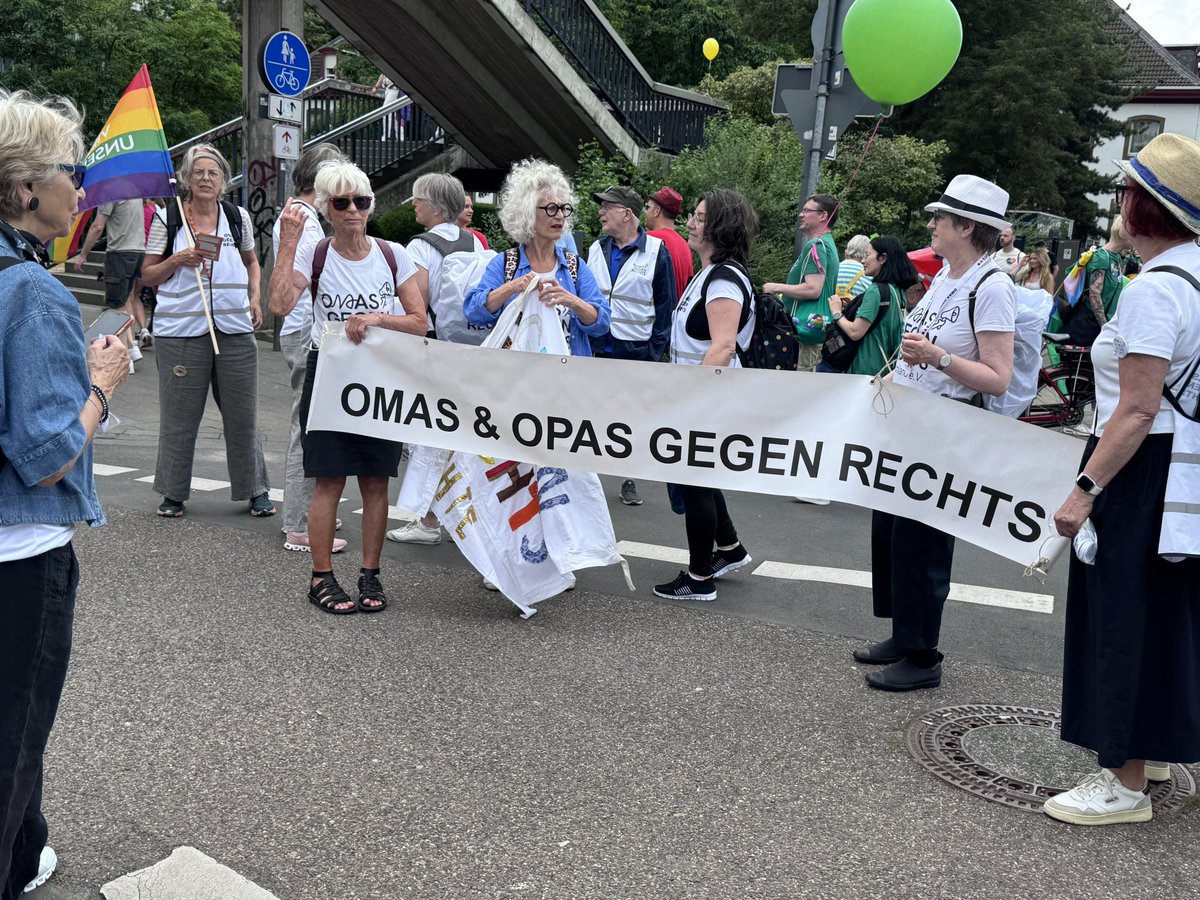LoveGuerillero's tweet photo. #CSD #Köln #k0507
#QueerJews #EndJewhatered
#NoPrideInAntisemitism #ColognePride https://t.co/Cl1WrF33vX
