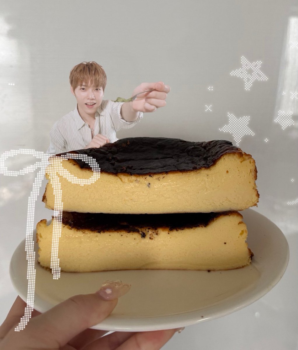 mk_32_'s tweet photo. ベイクドチーズケーキ⸝⸝⸝🍰🍴.ᐟ.ᐟ

 #まさやのおやつ時間  #木村柾哉 https://t.co/G9E5myQLf0
