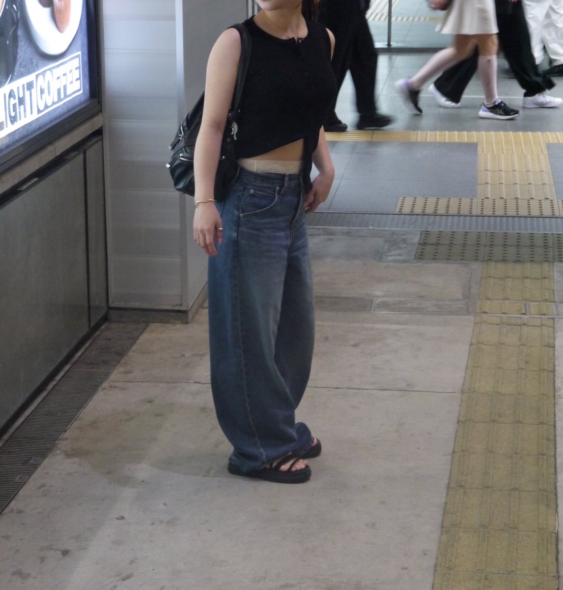 uyr_000's tweet photo. 👖 https://t.co/OT16oHSelC