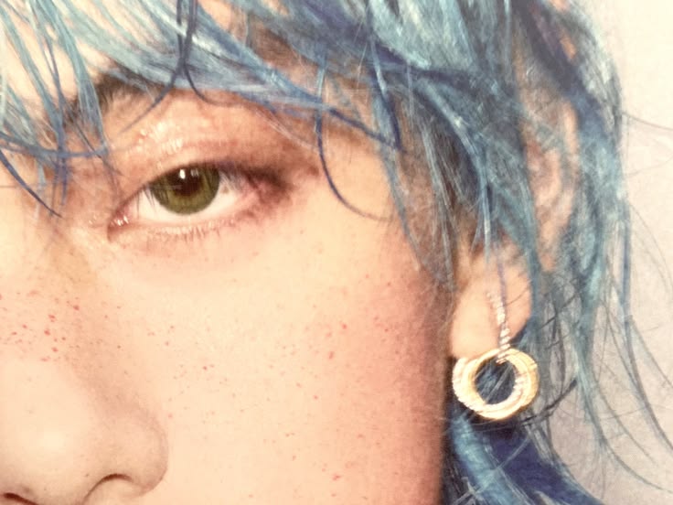 neilperrysme's tweet photo. taehyung and his eyes https://t.co/GFolJC1yFc
