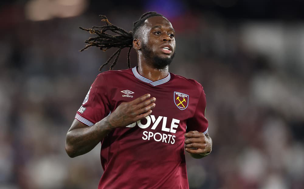 grimshub's tweet photo. 🚨| 🔥💣 𝗕𝗥𝗘𝗔𝗞𝗜𝗡𝗚: Arsenal are reportedly considering a surprise move for Aaron Wan-Bissaka as Andrea Berta and the club's recruitment team assess options at right-back this summer. 👀🔴⚪

According to reports, the Gunners have evaluated 11 different right-back candidates as they prepare for the possible departure of Ben White.

ℹ️[GraemeBailey]

Current situation:

🔸 Wan-Bissaka is under consideration
🔸 Arsenal have assessed multiple right-back options
🔸 Planning is underway for a potential replacement for Ben White
🔸 No formal approach has been made

Why Arsenal could be looking at him:

🔸 Elite one-v-one defending
🔸 Recovery pace
🔸 Premier League experience
🔸 Ability to play in different defensive systems

Wan-Bissaka has rebuilt his reputation with consistent performances and could represent an experienced option if Arsenal decide to strengthen at right-back.

For now, the interest remains at the assessment stage, with Andrea Berta continuing to weigh up several candidates before deciding who to pursue.

Another name to keep an eye on this summer.