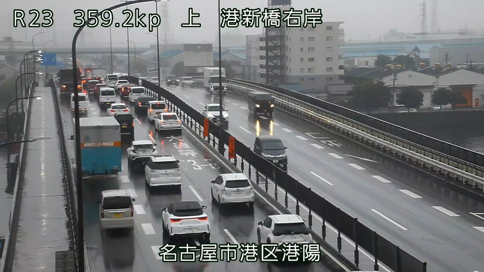 mlit_meikoku's tweet photo. 【国道23号上り交通混雑のお知らせ(2)】
国道23号名古屋市港区における車線規制（２⇒１車線）の影響により、
上り線（東京方面）の通過に時間を要します。
夕方時間帯に交通量がピークを迎えさらに混雑が予測されます。
最新の情報をご確認の上、ルートの検討をお願いします。https://t.co/NTT6pCOtbS https://t.co/9u4vbvJ5F4
