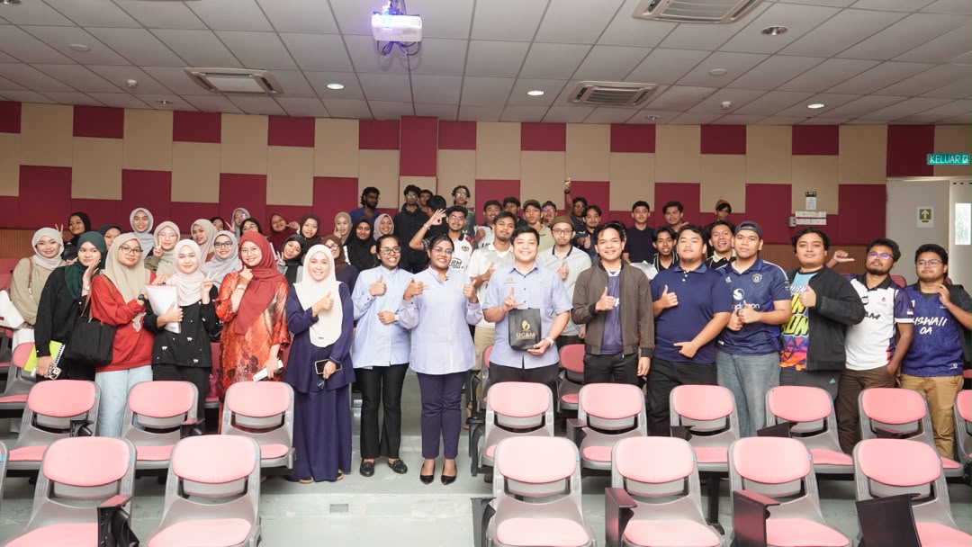 UCAM_Official's tweet photo. Sekitar Program Finishing School anjuran Pejabat Timbalan Rektor Hal Ehwal Pelajar (HEPA) dengan kerjasama PERKESO ini telah dihadiri oleh  siswa dan siswi yang bakal menjalani latihan industri pada sesi Oktober 2026.

#UCAM #JomStudyAtUCAM #ProgramFinishingSchool #CampusLife https://t.co/CR9DJ53sBv