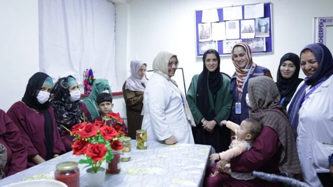 په افغانستان کې د روږدو کسانو د درملنې مرکزونه تړل شوي دي.