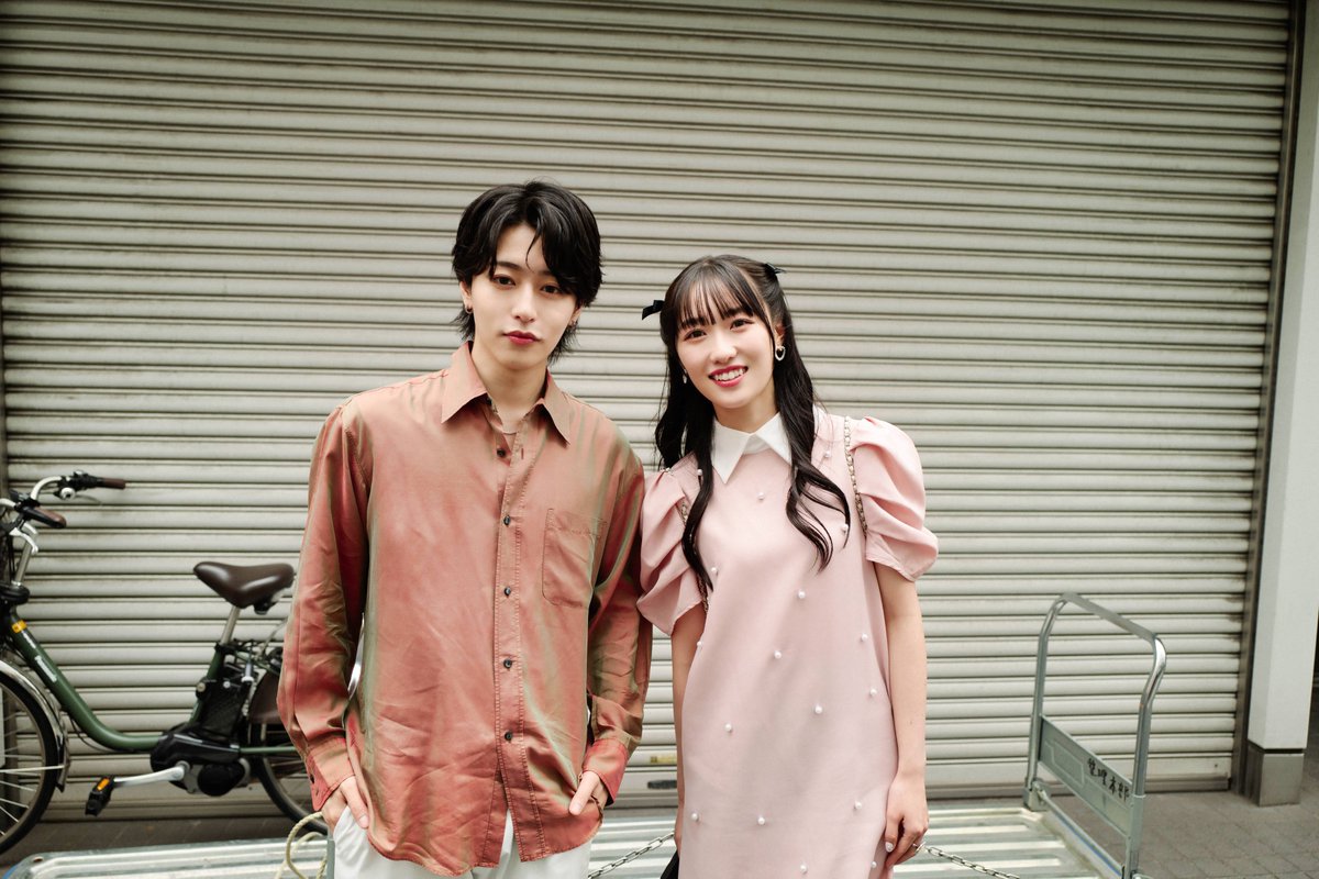 shinigami__bb's tweet photo. ✄┈┈┈┈　　　　　┈┈┈┈✄　

      映画『＃死神バーバー』
　   オフショット解禁 #3📸✨

✄┈┈┈┈　　　　　┈┈┈┈✄　

＃工藤遥 さん♥️
#宇野祥平 さん🫶🏻
#荒井啓志 さん🍬

劇中とはまた違ったオフショット🫧
ぜひ映画と一緒に楽しんでくださいね💫

💈映画『死神バーバー』大ヒット公開中
https://t.co/IFB3H5H1EJ