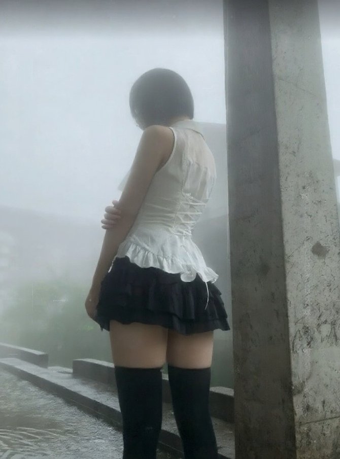 sur0ngNy1's tweet photo. 雰囲気暗くてもミニスカ履いたらあり…？ https://t.co/oWRcbLdvdF