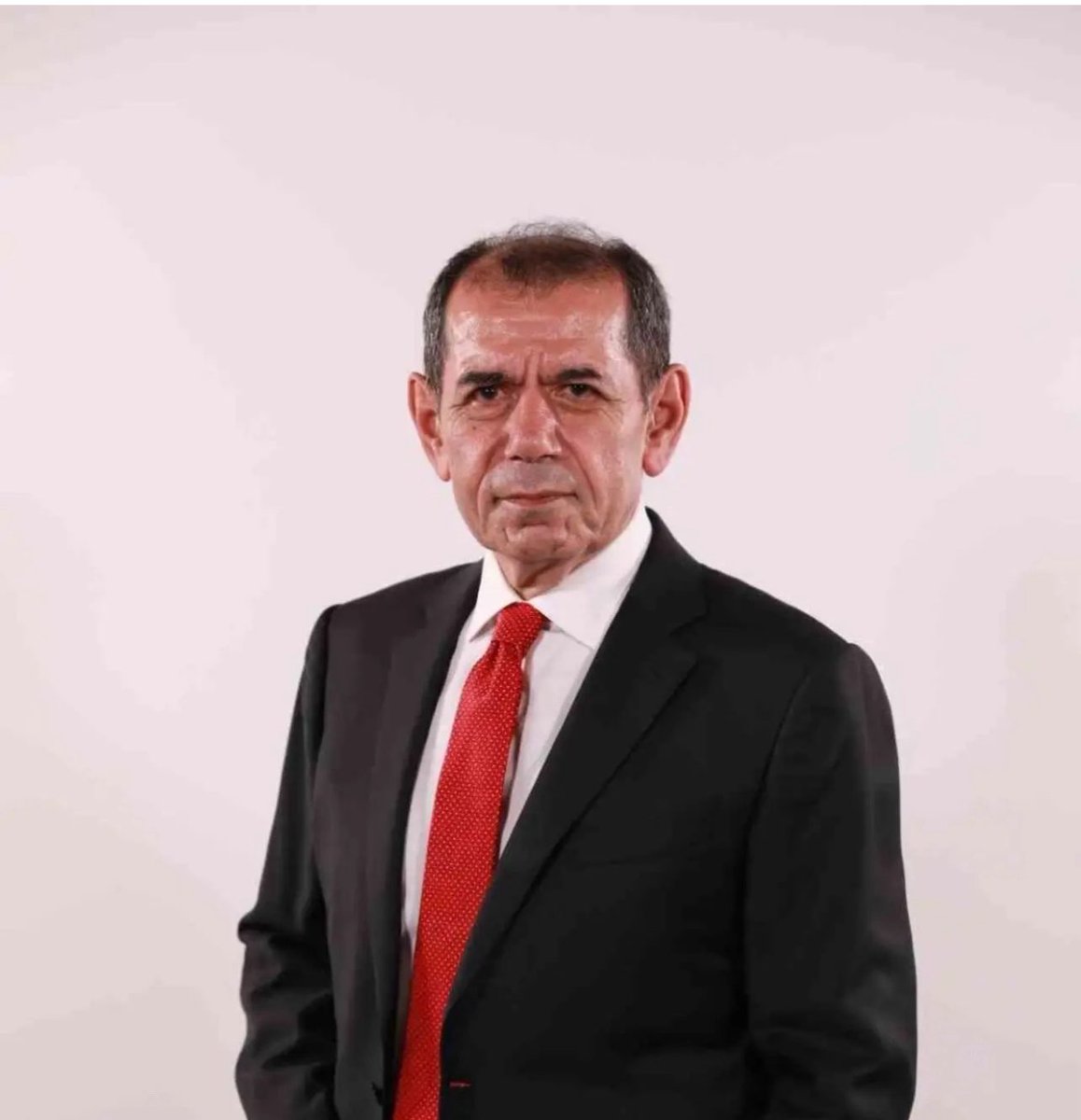 KrallSamiYen's tweet photo. Bir telefonla Kerem’in Fenere gidişine onay verdi.
Bir telefonla Aral transferinden çekildi.

Bu kulübün ne zaman duruşu olan, camiaya yakışan bir başkanı olacak ? https://t.co/OcZu2q8pRr