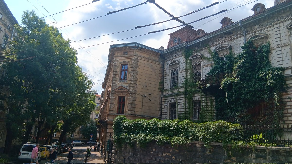 Lilisaaann's tweet photo. я витратила всі ґроші на матчу у Львові https://t.co/AFTjy7cGgp
